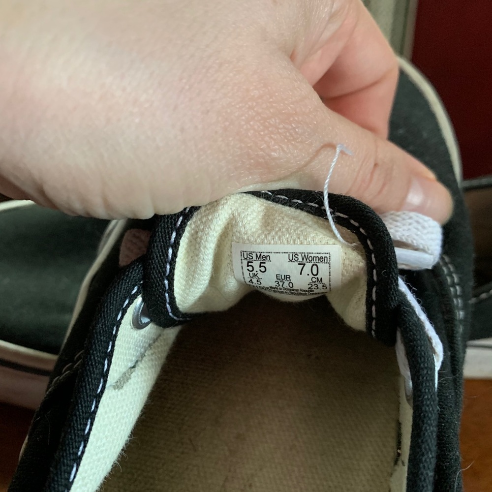 Vans - Picture 4 of 5
